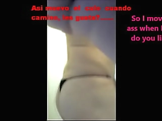 so i move my ass when i walk, do you like it - asi muevo el cu.... les gusta....