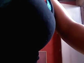 shemale'_s self-masturbation with a marker