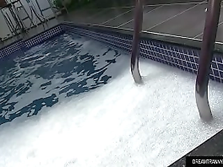 shemale adrielhy bronze sits on a dildo