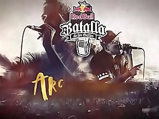 sexy asian ladyboy shows how to wiggle wiggle her hips