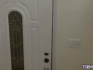 busty latina shemale wants to be fucked by his big dick