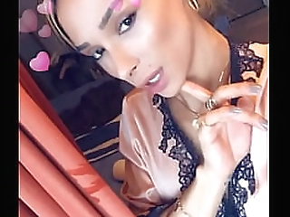 curvy american shemale britney markham masturbating outdoors